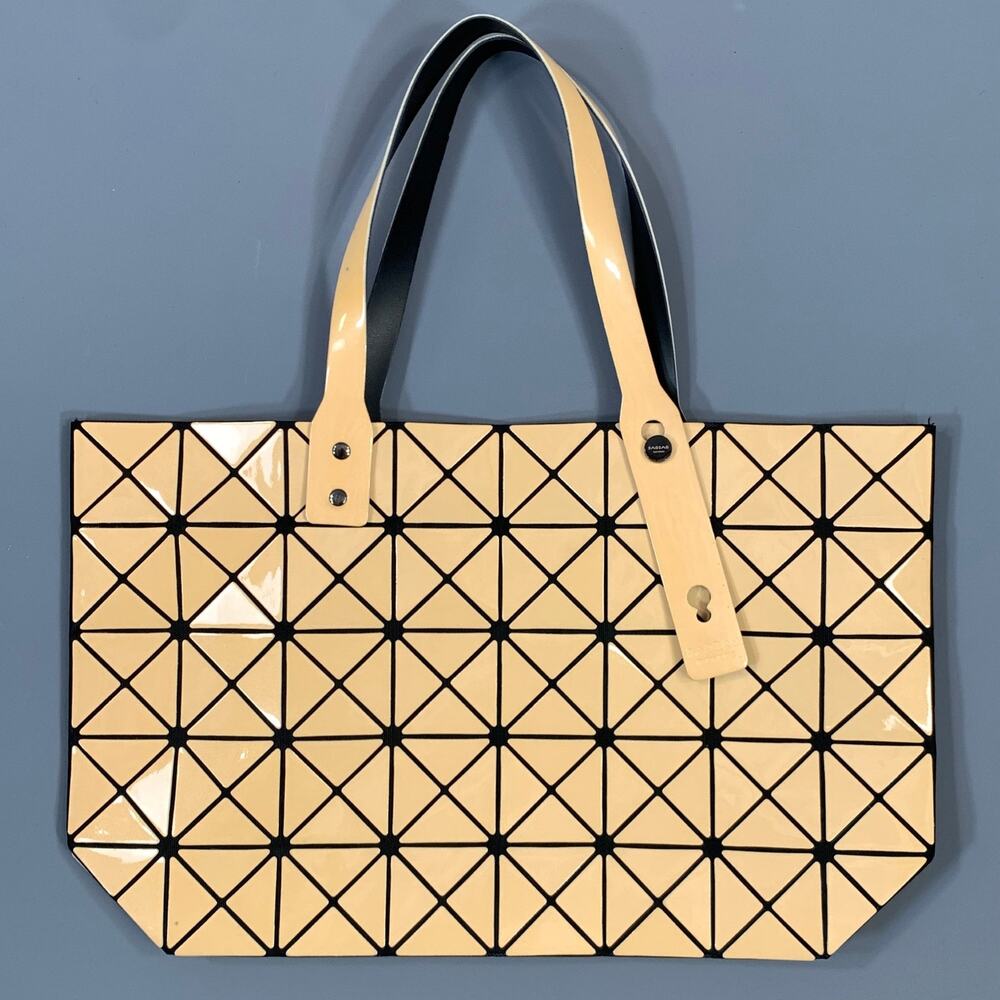 BOA BOA ISSEY MIYAKE Black Peach Triangle Tote Bag